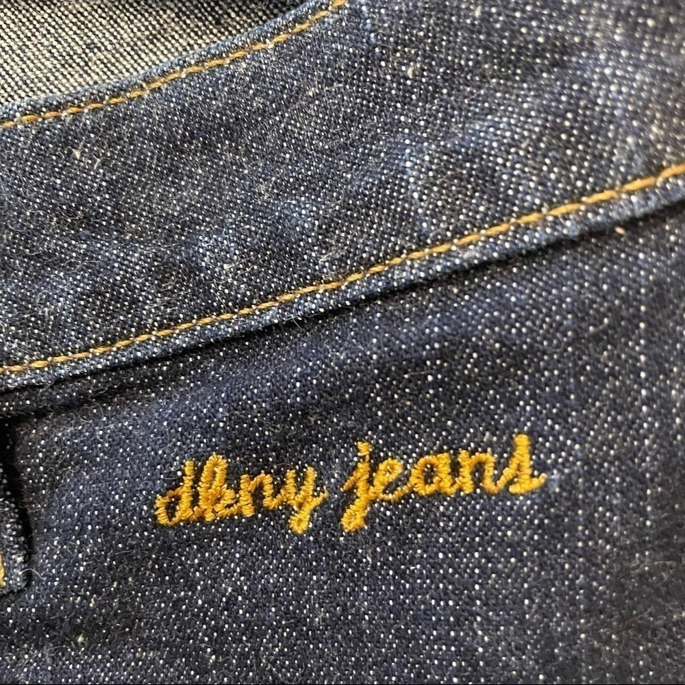 DKNY Vintage 80's look straight dark wash jeans with gold seams and no p… - Picture 10 of 10